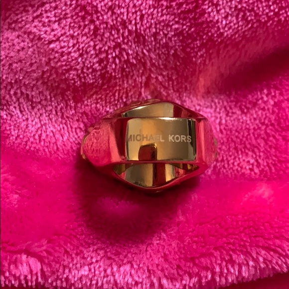 Michael Kors golden nugget statement ring - Picture 3 of 4
